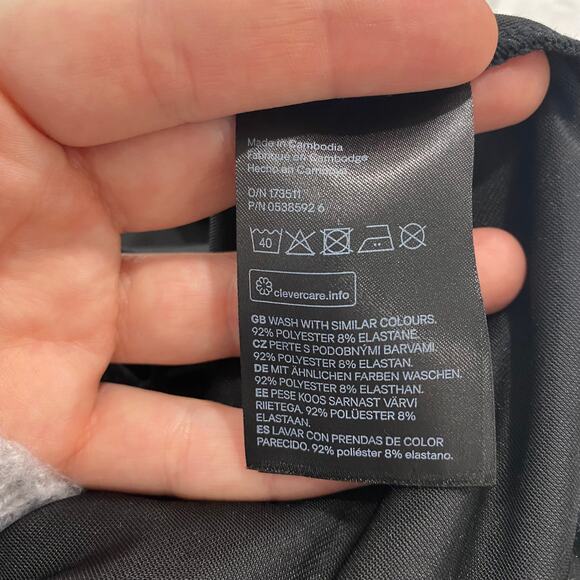 H&M Black Velvet Strappy Bodysuit Size Medium - Picture 3 of 6